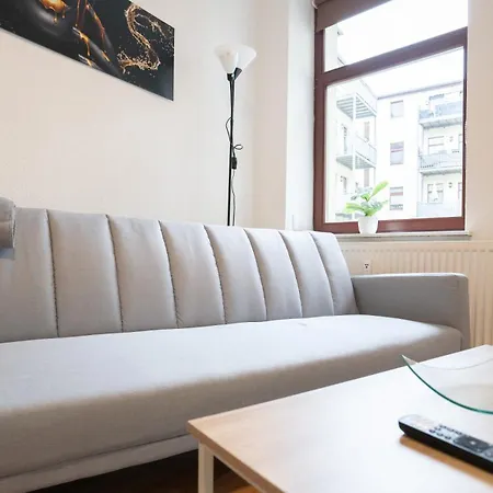Apartment Helles Naehe Uni-klinik Mit Super Lage - W-lan - Balkon In Den Innenhof *